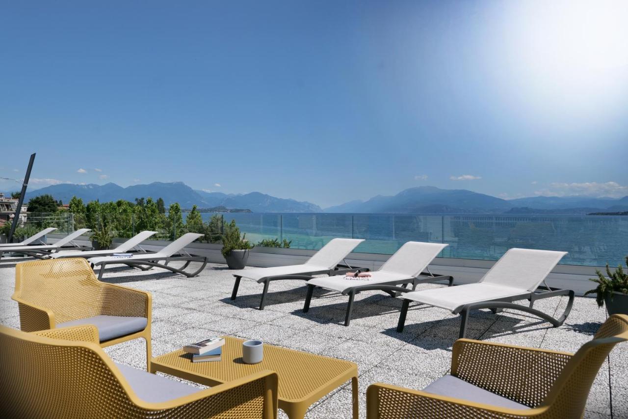 Hotel Riviera Desenzano del Garda Exterior foto